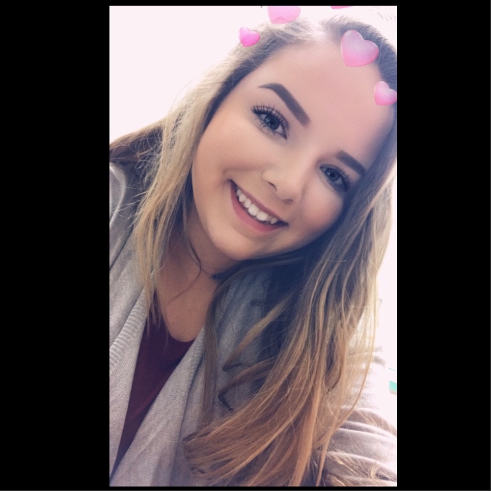 Meet your Posher, Aleah